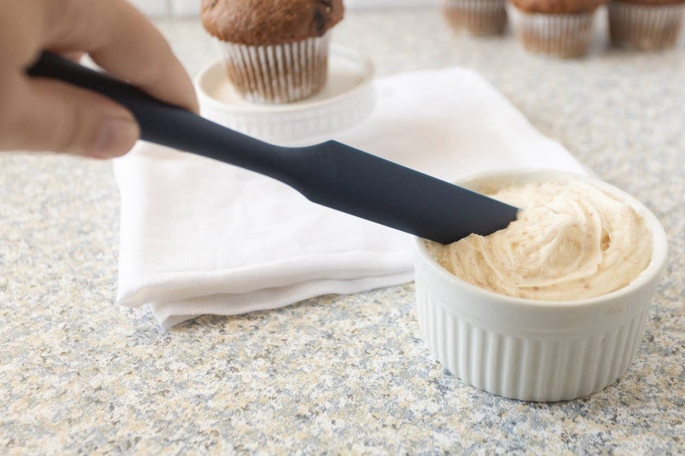 Navy Silicone Icing Spatula, Spreader, 9"